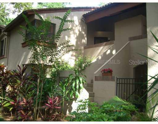 2913 Lake Pineloch Blvd., Orlando, FL 32806