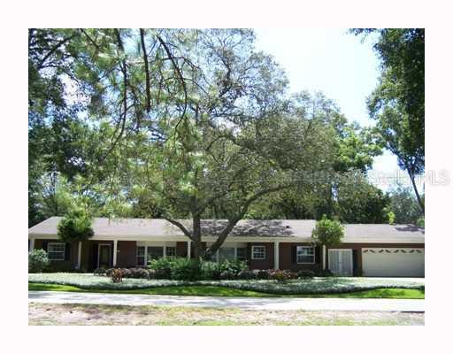 495 Blackwood Ave., Longwood, FL 32750