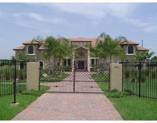 8001 Palm Lake Dr., Orlando, FL 32819