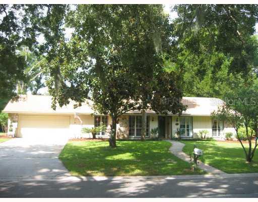 835 Orangewood Dr., Oviedo, FL 32765