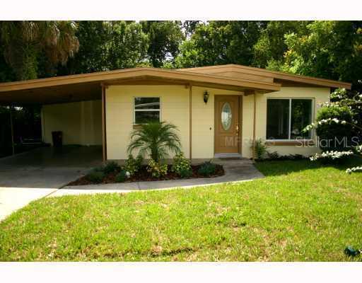 207 Collins Dr., Sanford, FL 32773