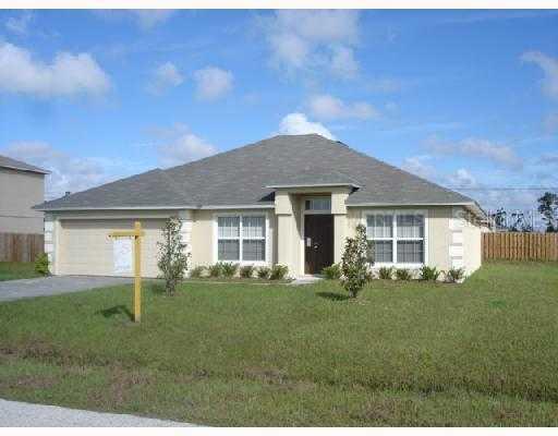 672 Bluebill Ct., Kissimmee, FL 34759