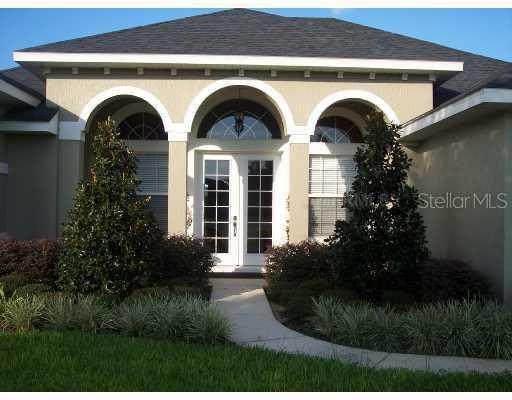 30924 Fairvista Dr., Tavares, FL 32778