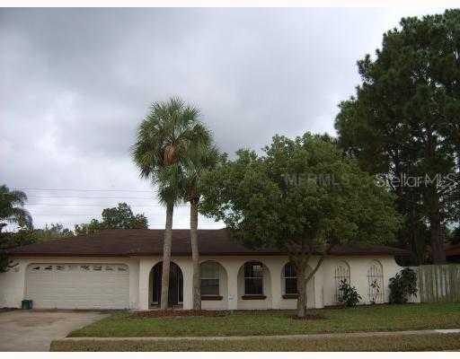 121 Glendale Dr., Longwood, FL 32750