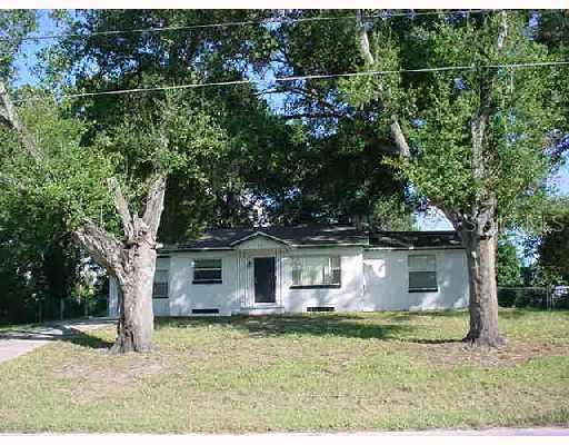 12 Plantation Rd., DeBary, FL 32713