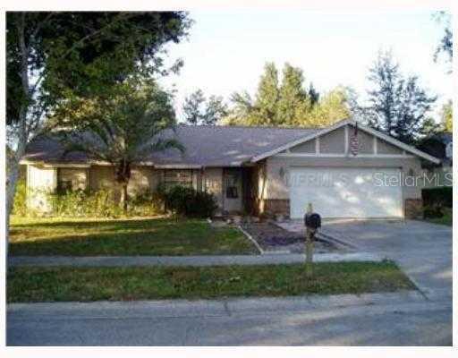 528 Astria St., Altamonte Springs, FL 32701