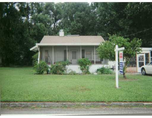 1011 E 8th Ave., Mount Dora, FL 32757