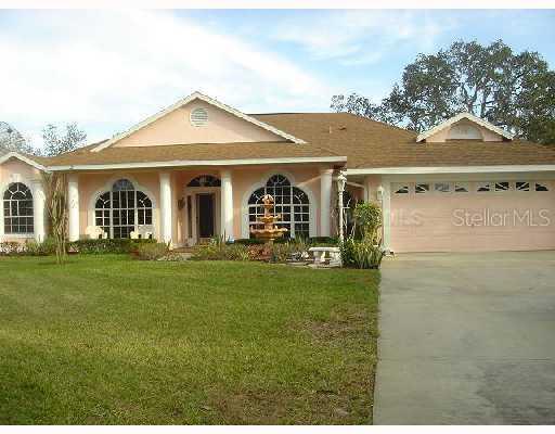 4590 Yorkshire Ln., Kissimmee, FL 34758