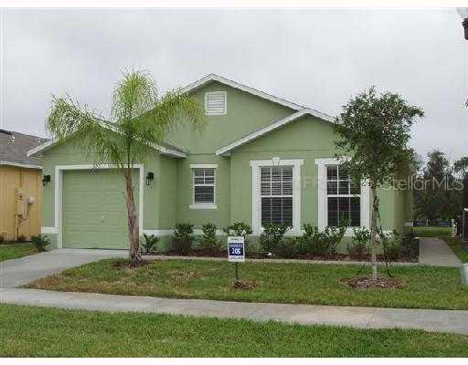 320 Earlmont Pl., Davenport, FL 33896