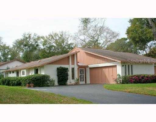 1072 Old Magnolia Cove Dr., Apopka, FL 32712