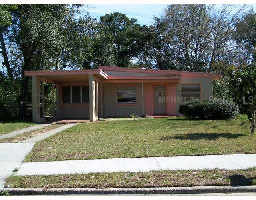 927 Hacienda Ct., Orlando, FL 32808