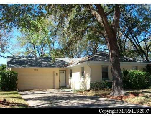 968 Saint Croix Ave., Apopka, FL 32703