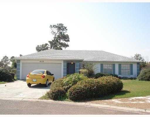619 Redwood Ct., Kissimmee, FL 34743