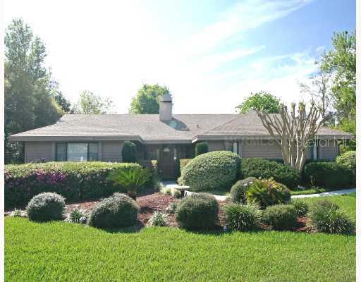 106 Spring Lake Dr., DeBary, FL 32713