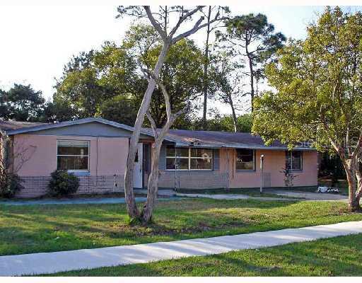 180 Avenue C Ave., Chuluota, FL 32766