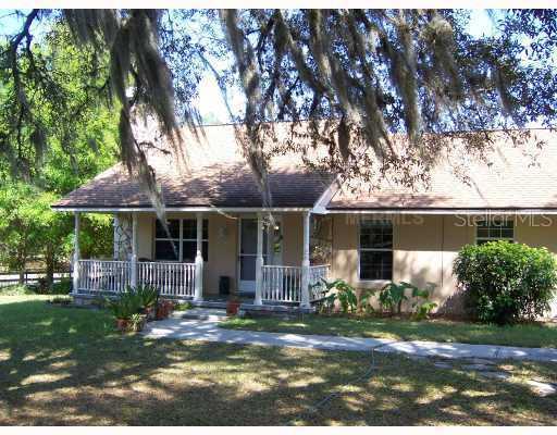 1725 Grand Ave., DeLand, FL 32720