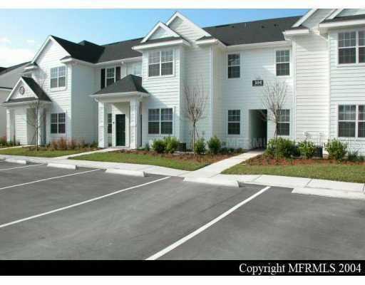 130 Southern Pecan Cir. #104, Winter Garden, FL 34787