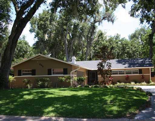 382 Palm Dr., Oviedo, FL 32765