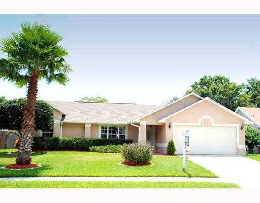 327 Silver Pine Dr., Lake Mary, FL 32746