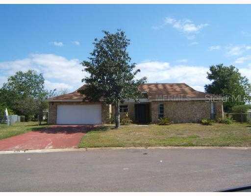 483 Eliza Ct., Kissimmee, FL 34743