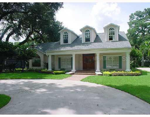 319 Oak Estates Dr., Orlando, FL 32806