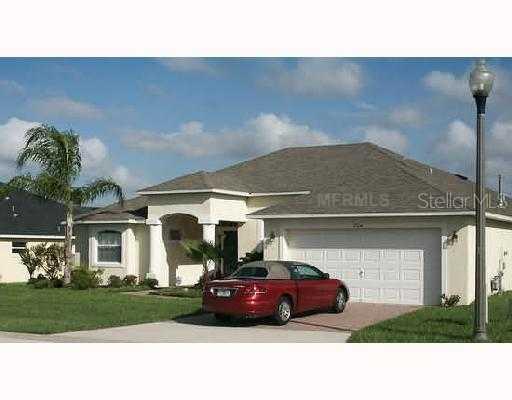 204 Moscato Dr., Davenport, FL 33897