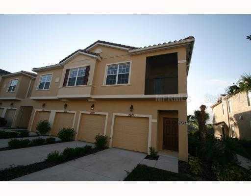 2721 Oakwater Dr., Kissimmee, FL 34747