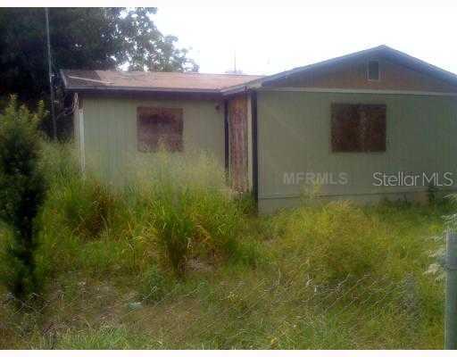 900 Aaron Ave., Orlando, FL 32811