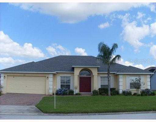 326 Moscato Dr., Davenport, FL 33897