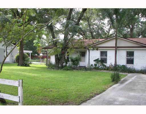 1414 E Carolina Ave., DeLand, FL 32724