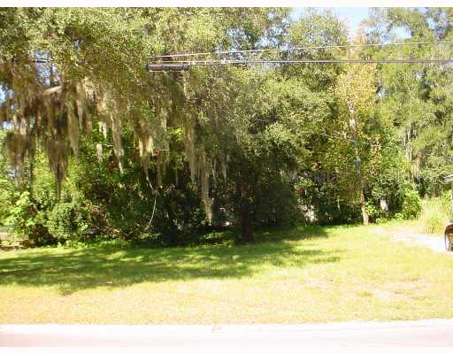 413 W Voorhis Ave., DeLand, FL 32724