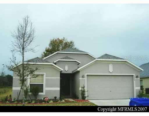 4066 Waltham Forest Dr., Tavares, FL 32778