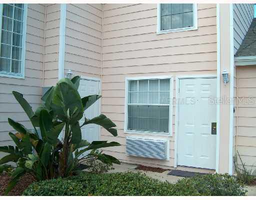 140 Coco Plum Dr., Davenport, FL 33897