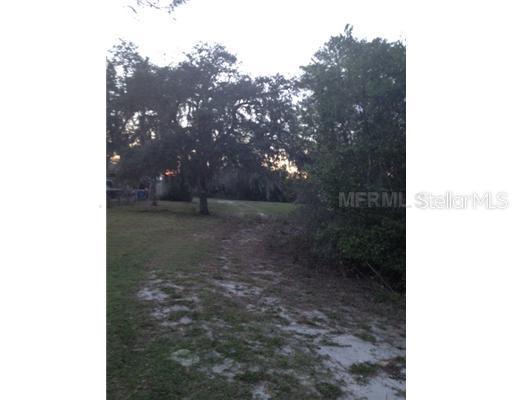 Lakeview Ave., Chuluota, FL 32766