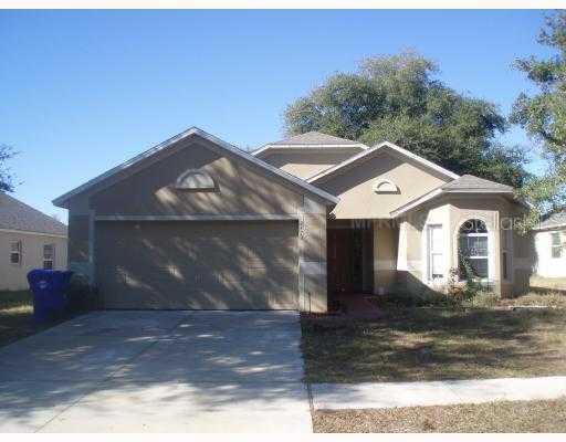 2473 Merry Rd., Tavares, FL 32778