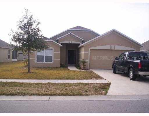 2451 Farringdon Dr., Tavares, FL 32778