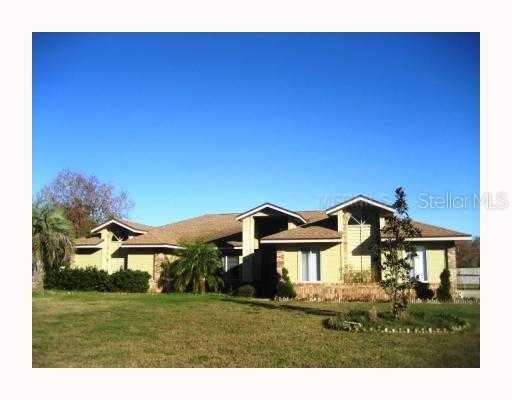 510 Brokenshire Dr., DeBary, FL 32713