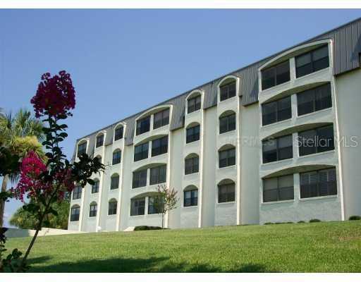 501 W Old Us Highway 441 #403, Mount Dora, FL 32757
