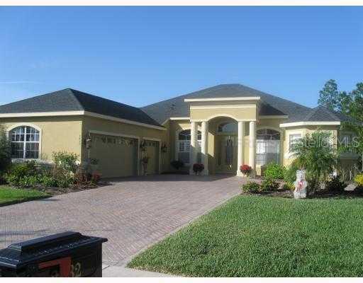 2432 Willow Drop Way, Oviedo, FL 32766
