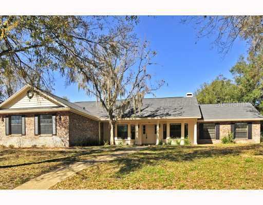 421 Hillcrest St., Oviedo, FL 32765