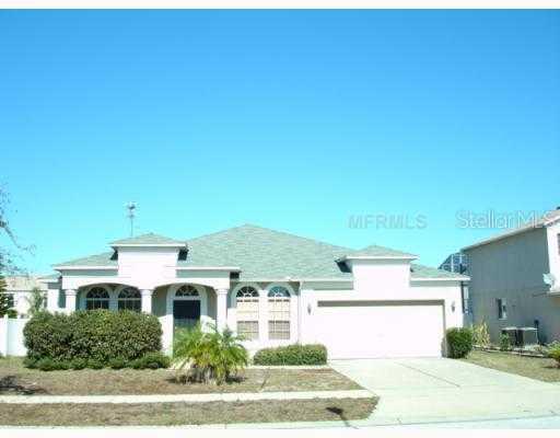 421 W. Chapelwood Dr., Apopka, FL 32712