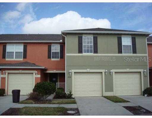 704 Cresting Oak Cir., Orlando, FL 32824