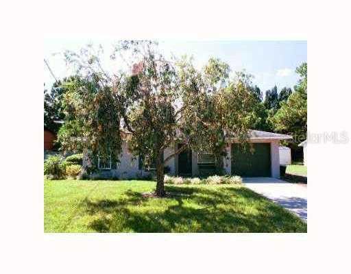 31241 Saunders Cir., Tavares, FL 32778