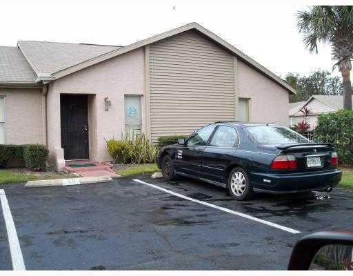 60 E Country Cove Way, Kissimmee, FL 34743