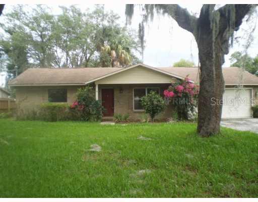 108 Lake Whistler Dr., Auburndale, FL 33823