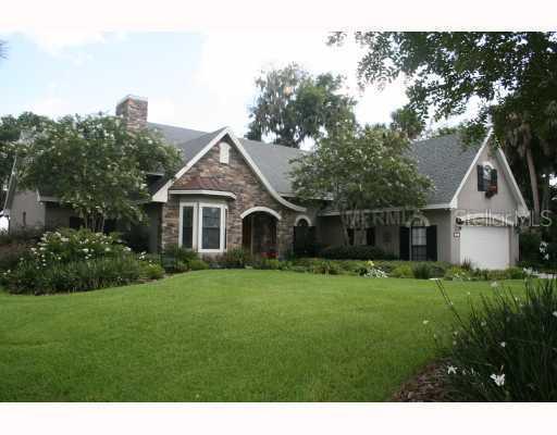 16841 Deer Island Rd., Tavares, FL 32778