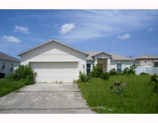 581 Maricopa Dr., Kissimmee, FL 34758