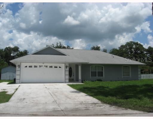 167 Ashley St., Groveland, FL 34736