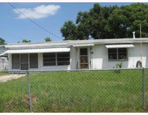 1165 Emerald Dr., Mount Dora, FL 32757