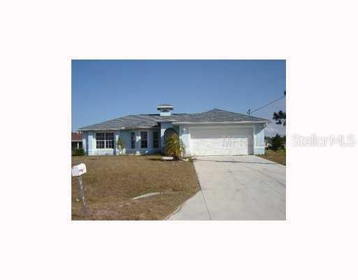 1225 Delores St., Lehigh Acres, FL 33974